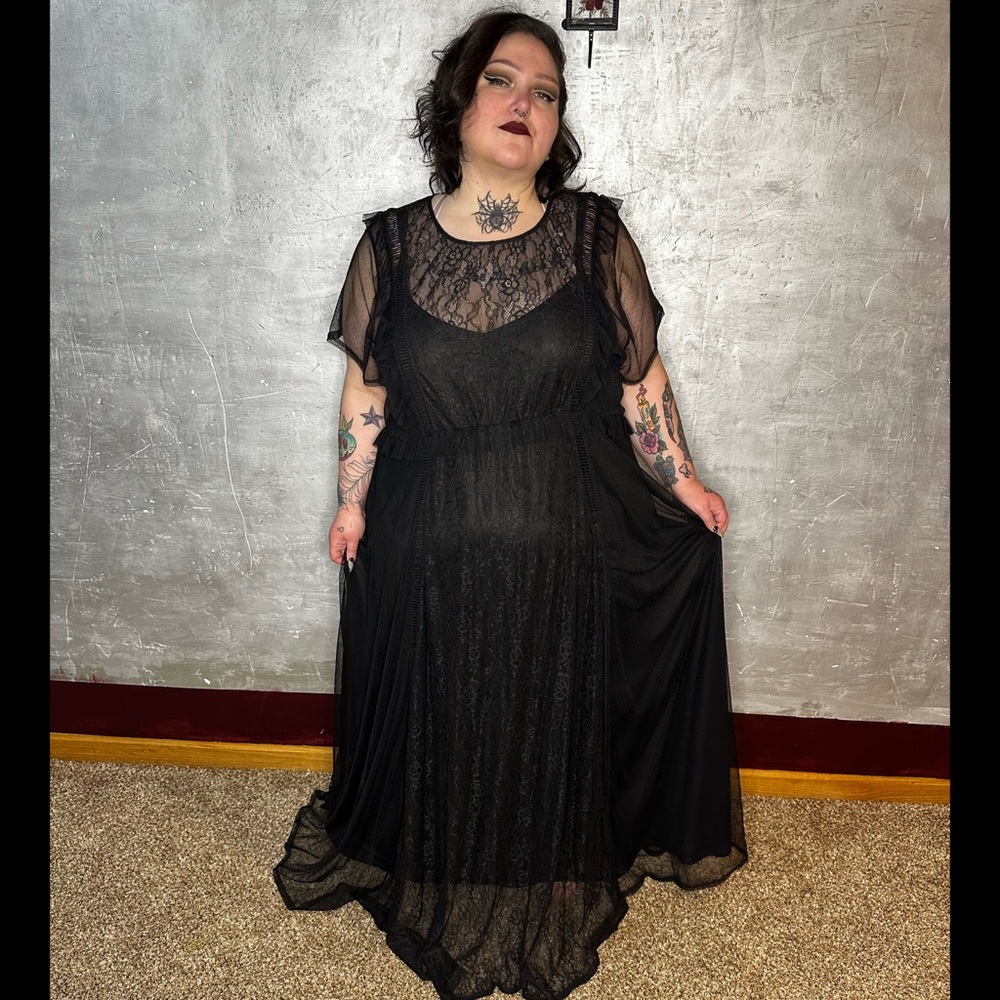 COPY - TORRID RUNWAY COLLECTION - BLACK LACE & MESH MAXI DRESS